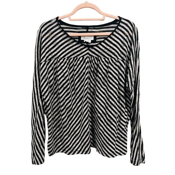 Anthropologie Pilar V-neck Black Lack Relaxed Fit casual top size medium - Picture 6 of 13